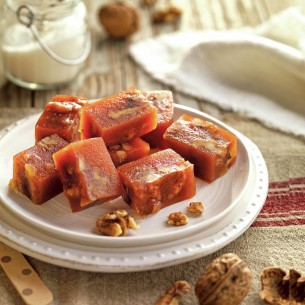 Membrillo con NUECES