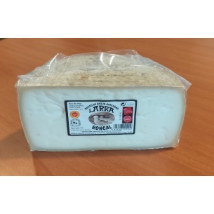 Medio Queso Larra .1.500 Kg